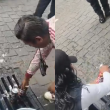 El Gobierno de la CDMX comenzó a decomisar bebidas alcohólicas en el Fan Fest del Zócalo para evitar que se repitan las riñas, destrozos y toneladas de basura registradas en festejos anteriores.