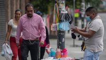 Indicó que esta cifra representa a un total de 1.7 millones de personas desocupadas en el país (Foto: EFE)