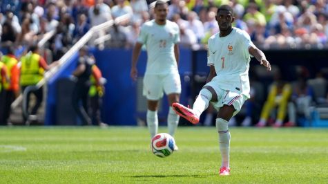 Dembelé puso el primer gol en el duelo ante Noruega. EFE