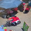 Los agresores huyeron en motocicleta (Foto @87punto3)