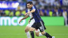 Messi marca, rompe otra cifra y Argentina cierra perfecta
