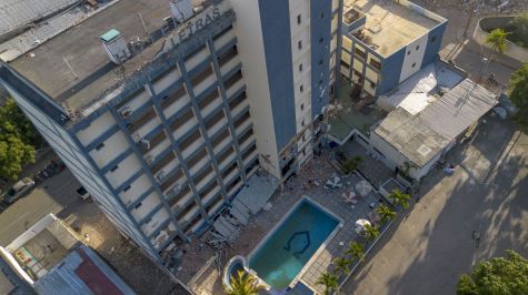 Así avanzan las labores de rescate en La Guaira tras los terremotos | EFE