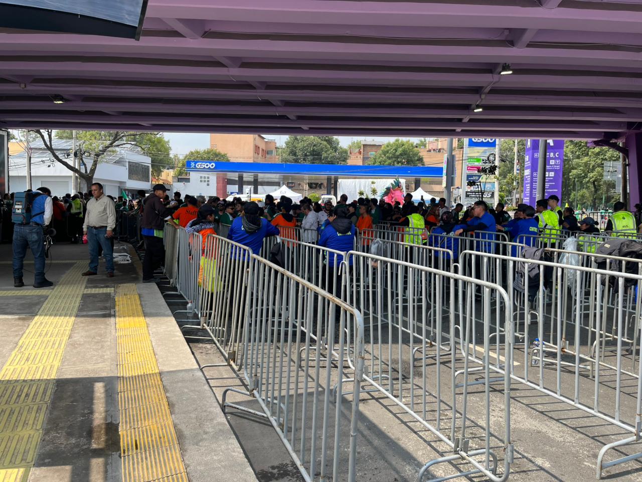 México vs Ecuador: afición llega al estadio por pase a octavos