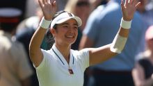 Wimbledon explota: Eala elimina a Swiatek y rompe el cuadro