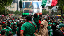 Clara Brugada pidió a la afición celebrar con responsabilidad y cuidar los espacios públicos durante el México vs Inglaterra. (Foto: Cuartoscuro)