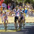 El ciclista mexicano se impuso en la segunda etapa con meta en Montjuic, en su primera participación en el Tour.