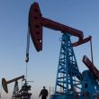 Esta decisión tomada hoy domingo, se suma a los aumentos autorizados para junio y julio, formando parte de una estrategia integral para revertir los recortes implementados en 2023 para estabilizar el mercado (Foto: EFE)