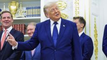 Donald Trump pidió revisar la tarjeta roja de Balogun. EFE