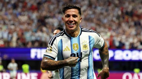 Enzo Fernández festeja gol del triunfo ante Egipto. EFE