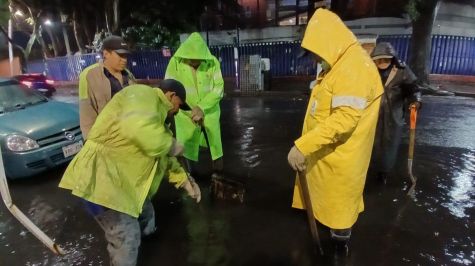 Por la magnitud del temporal, Clara Brugada Molina, jefa de Gobierno, activó el “Plan Tlaloque 2.0”, desplegando un operativo interinstitucional para mitigar los daños en las zonas más críticas (Foto: Cuartoscuro)