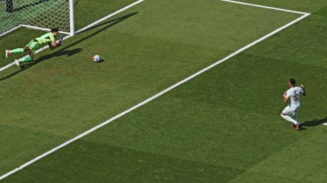 Kylian Mbappé falla penal ante Marruecos. EFE
