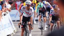Isaac Del Toro conserva malliot blanco en Tour de Francia. MexSport