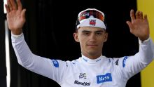 Isaac del Toro resiste etapa de calor y sigue en podio del Tour