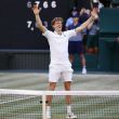 Sinner reina otra vez en Wimbledon tras remontar a Zverev