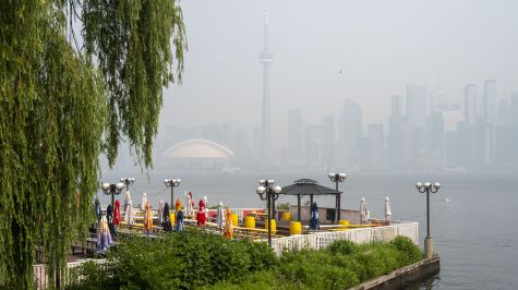 Postales apocalípticas de Toronto, Canadá, cubierta de humo por los más de 100 incendios forestales 