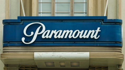 Frenan comra de Paramount Frenan comra de Paramount