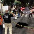 Por la madrugada de este miércoles, los trabajos de reparación enfrentaron una complicación adicional cuando se registró la fractura de un tubo de gas natural (Foto: Especial) Por la madrugada de este miércoles, los trabajos de reparación enfrentaron una complicación adicional cuando se registró la fractura de un tubo de gas natural (Foto: Especial)