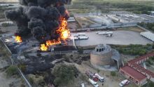 Incendio consume empresa de hidrocarburos en Pesquería; deja un muerto y cuatro lesionados. (PC NL)