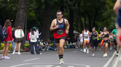 El 'Adidas Splits 30K' reunió a 8,000 corredores en Paseo de la Reforma, en una jornada que puso a prueba la resistencia, preparación y disciplina de participantes de distintos niveles dentro del creciente mundo del running (Foto: Brandon Díaz de León)