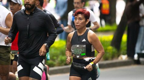 El 'Adidas Splits 30K' reunió a 8,000 corredores en Paseo de la Reforma, en una jornada que puso a prueba la resistencia, preparación y disciplina de participantes de distintos niveles dentro del creciente mundo del running (Foto: Brandon Díaz de León)