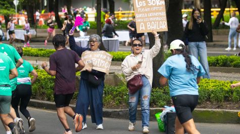 El 'Adidas Splits 30K' reunió a 8,000 corredores en Paseo de la Reforma, en una jornada que puso a prueba la resistencia, preparación y disciplina de participantes de distintos niveles dentro del creciente mundo del running (Foto: Brandon Díaz de León)