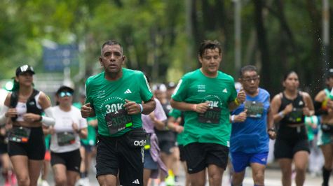 El 'Adidas Splits 30K' reunió a 8,000 corredores en Paseo de la Reforma, en una jornada que puso a prueba la resistencia, preparación y disciplina de participantes de distintos niveles dentro del creciente mundo del running (Foto: Brandon Díaz de León)