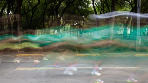 El 'Adidas Splits 30K' reunió a 8,000 corredores en Paseo de la Reforma, en una jornada que puso a prueba la resistencia, preparación y disciplina de participantes de distintos niveles dentro del creciente mundo del running (Foto: Brandon Díaz de León)