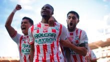 Necaxa vence a Monterrey con gol de Juan Valencia en Apertura