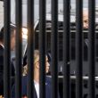 El primer ministro de Israel, Benjamín Netanyahu al salir de la Casa Blanca tras reunión privada con Donald Trump (EFE)