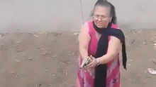 Doña Carlota se hizo célebre tras confrontar y abatir a tiros a los ocupantes ilegales de una propiedad de su familia. (Foto: Especial)