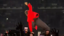 Harry Styles cae en pleno show y sorprende con su reacción en CDMX