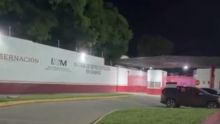 De acuerdo con información preliminar, aproximadamente 40 migrantes participaron en los disturbios, los cuales incluyeron actos de agresividad y la quema de colchonetas dentro de las instalaciones (Foto: Captura de pantalla OEM)
