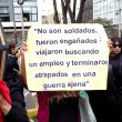 Protestan por peruanos enviados a la guerra; denuncian desaparecidos y heridos abandonados