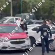 El incidente, registrado este martes en la colonia Morelos, culminó con la intervención de los residentes de la zona, quienes sometieron al responsable antes de que fuera entregado a las autoridades (Foto: @c4jimenez) El incidente, registrado este martes en la colonia Morelos, culminó con la intervención de los residentes de la zona, quienes sometieron al responsable antes de que fuera entregado a las autoridades (Foto: @c4jimenez)
