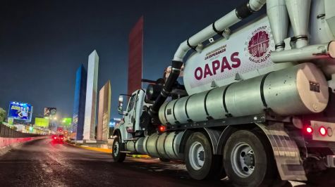 Desazolvó OAPAS 13.8 kms.  De red  periférico Norte