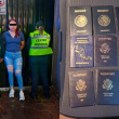 Una mujer fue detenida en el Centro tras presuntamente intentar pagar con un billete falso; la SSC le aseguró 81 billetes falsos y diversos documentos. (Foto: SSC)