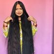 Fotografía publicada en la cuenta oficial en X @GWR de la organización Guinness World Records que muestra a la india Renu Dhariyal reconocida este viernes como la mujer con el pelo más largo del mundo por la organización, al alcanzar una melena de 271,50 centímetros de longitud. EFE/ @GWR/SOLO USO EDITORIA