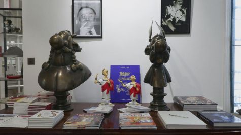 Vista del Instituto René Goscinny en París, antiguo despacho donde el célebre guionista, nacido hace 100 años, creó las historias de Astérix y Obélix o el vaquero Lucky Luke, entre otros. Los irreductibles Astérix y Obélix, el vaquero Lucky Luke, que disparaba más rápido que su sombra, el malvado visir Iznogud de Bagdad o El Pequeño Nicolás... 