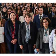 Delfina Gómez recibió proyecto de ley de la Uaemex. Delfina Gómez recibió proyecto de ley de la Uaemex.