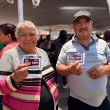Encabezó Daniel Serrano entrega de tarjetas de salud