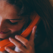 La Policía Cibernética recomendó desconfiar de cualquier celebridad que establezca contacto inesperadamente, verificar la autenticidad de los perfiles y evitar trasladar las conversaciones a plataformas externas cuando así lo solicite un desconocido. (Foto: Especial) La Policía Cibernética recomendó desconfiar de cualquier celebridad que establezca contacto inesperadamente, verificar la autenticidad de los perfiles y evitar trasladar las conversaciones a plataformas externas cuando así lo solicite un desconocido. (Foto: Especial)