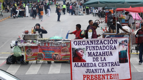 Alameda Central: comerciantes mantienen protesta y bloqueo en Avenida Juárez este sábado. (Foto: Cuartoscuro) Alameda Central: comerciantes mantienen protesta y bloqueo en Avenida Juárez este sábado. (Foto: Cuartoscuro)