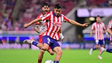 Chivas responde sin la Hormiga y destroza 5-2 a Tijuana