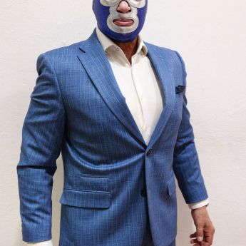 Blue Demon Jr. prepara su retiro para cambiar el ring por la medicina | EFE