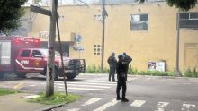 Al arribar al sitio, el personal activó los protocolos de seguridad correspondientes y solicitó la colaboración de los integrantes del Heroico Cuerpo de Bomberos (Foto: @israellorenzana)