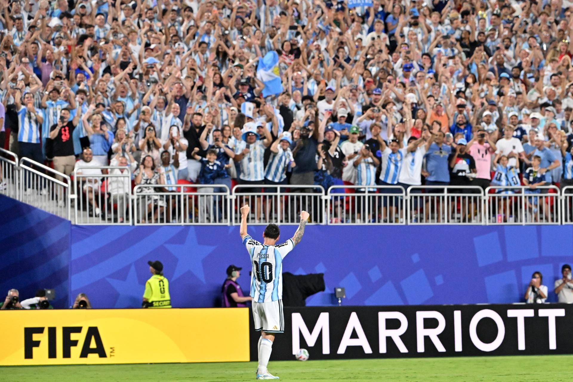 Lionel Messi le dice adiós a la Selección de Argentina. EFE