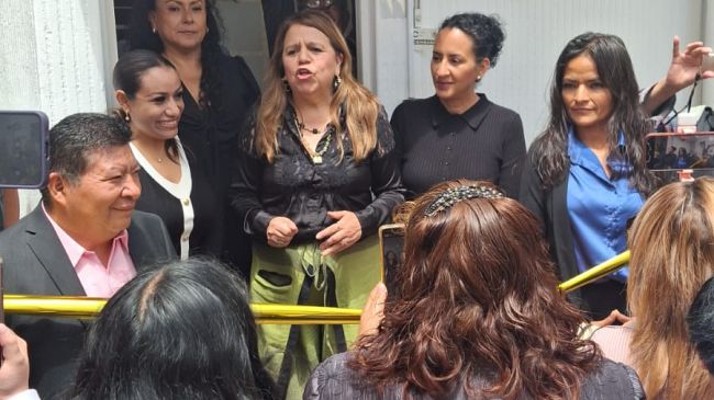 Penélope Rojas agradeció el apoyo periodístico al inaugurar oficinas