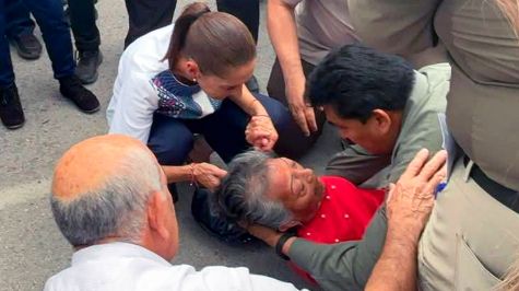 Claudia Sheinbaum auxilia a adulta mayor desmayada en San Luis Potosí Claudia Sheinbaum auxilia a adulta mayor desmayada en San Luis Potosí