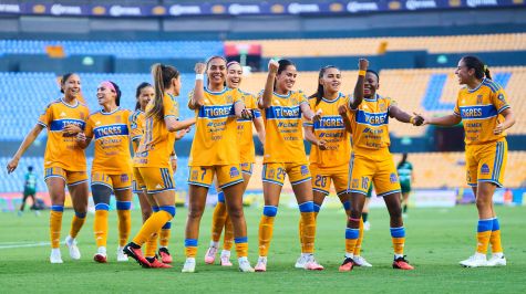 Tigres mantiene paso perfecto y golea a Santos. MexSport