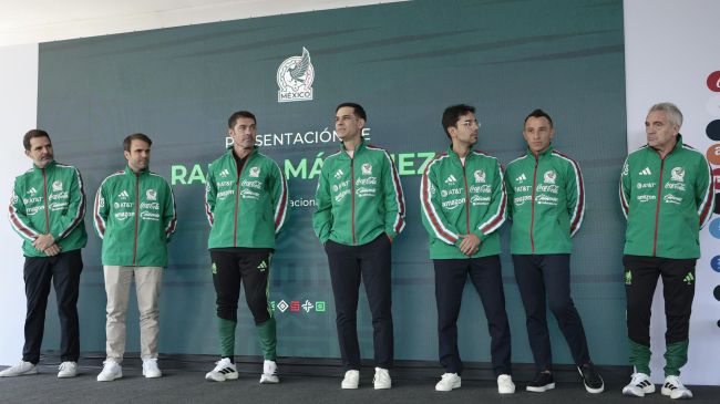 Presentación del cuerpo técnico de Rafael Márquez. EFE Presentación del cuerpo técnico de Rafael Márquez. EFE